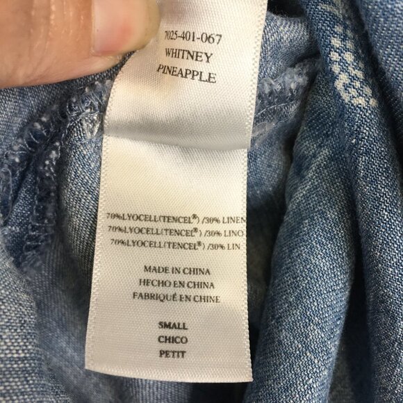 Rails Whitney Chambray Pineapple Button Down Shirt Blouse Size S - Picture 12 of 12